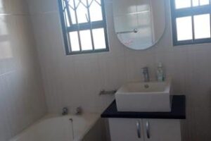 3Bed Montclair S,13