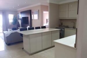 5bed Illovo Beach,13