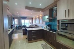 5bed Illovo Beach,23