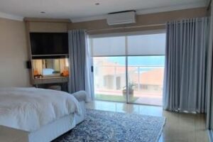 5bed Illovo Beach,24